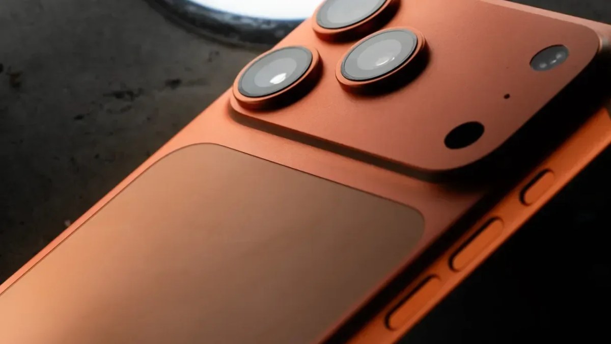 iPhone 18 Serisinde Büyük Değişiklik: Standart Model Ertelendi